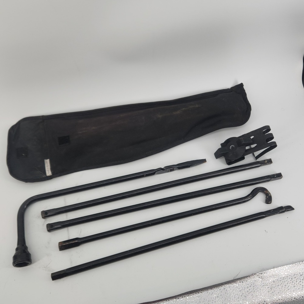 00-06 Tahoe Yukon 02-06 Escalade OEM Spare Tire Tool Kit Lug Wrench GMC Chevy
